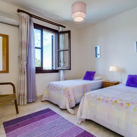 3 Bedroom Anarita With Private Pool, Aphrodite Hills *