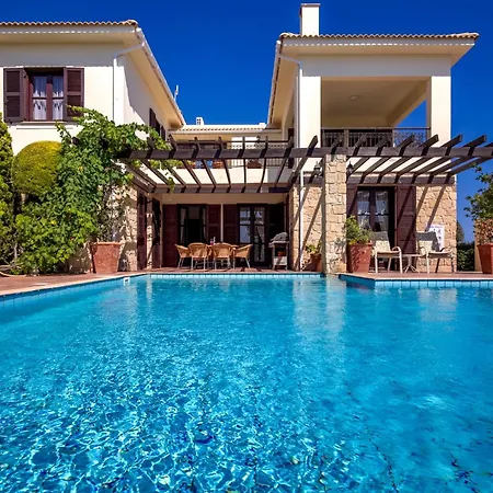 בית נופש 3 Bedroom Anarita With Private Pool, Aphrodite Hills