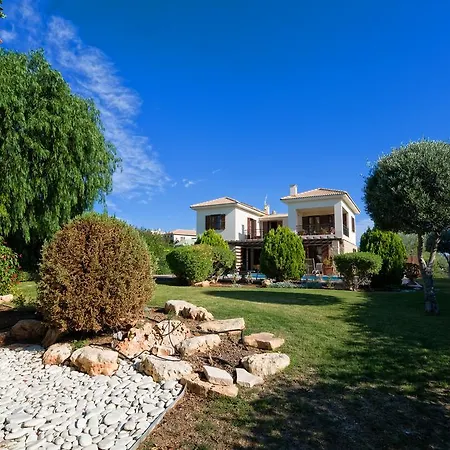 3 Bedroom Anarita With Private Pool, Aphrodite Hills * Kouklia