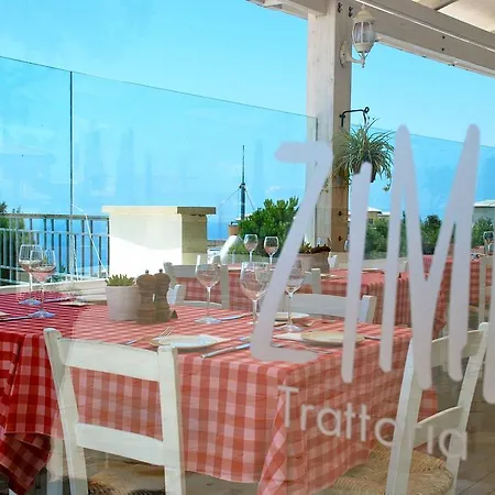 3 Bedroom Anarita With Private Pool, Aphrodite Hills Holiday home *