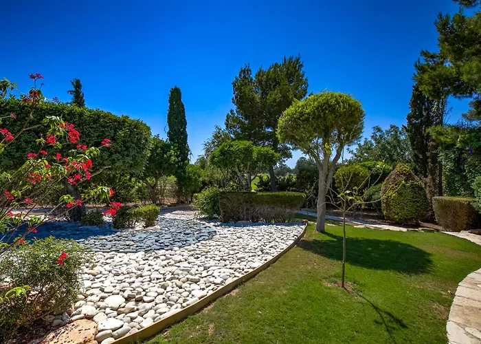 3 Bedroom Anarita With Private Pool, Aphrodite Hills * Kouklia