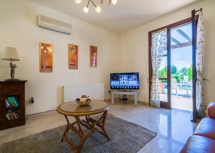 Vakantiehuis 3 Bedroom Anarita With Private Pool, Aphrodite Hills *