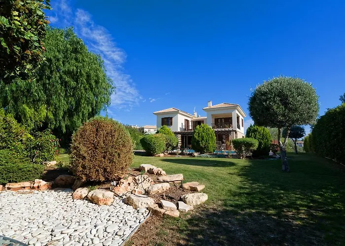 3 Bedroom Anarita With Private Pool, Aphrodite Hills * Kouklia