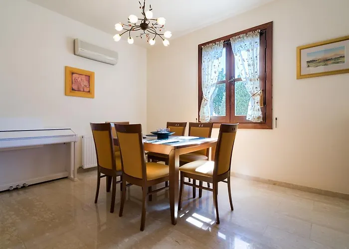 3 Bedroom Anarita With Private Pool, Aphrodite Hills * Kouklia