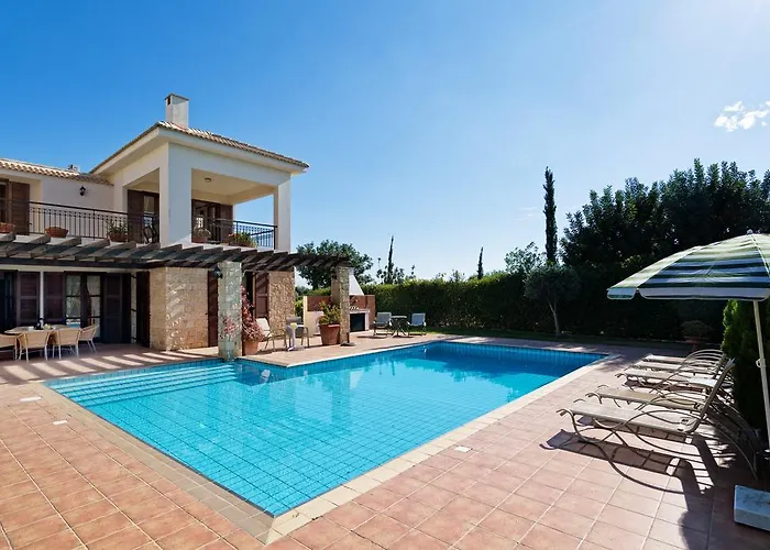 Semesterbostad 3 Bedroom Anarita With Private Pool, Aphrodite Hills