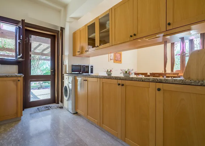 3 Bedroom Anarita With Private Pool, Aphrodite Hills