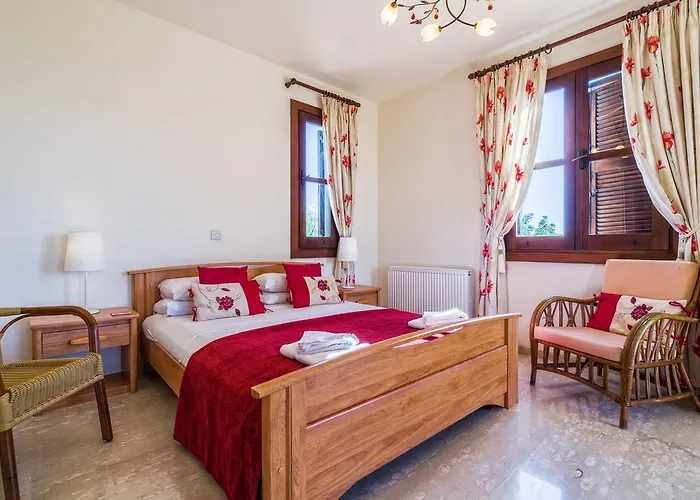 Semesterbostad 3 Bedroom Anarita With Private Pool, Aphrodite Hills Kouklia